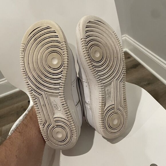 Nike Youth Air Force 1 Low GS Triple White DH2920-111  Size 5.5Y Low Top Leather - Picture 4 of 7